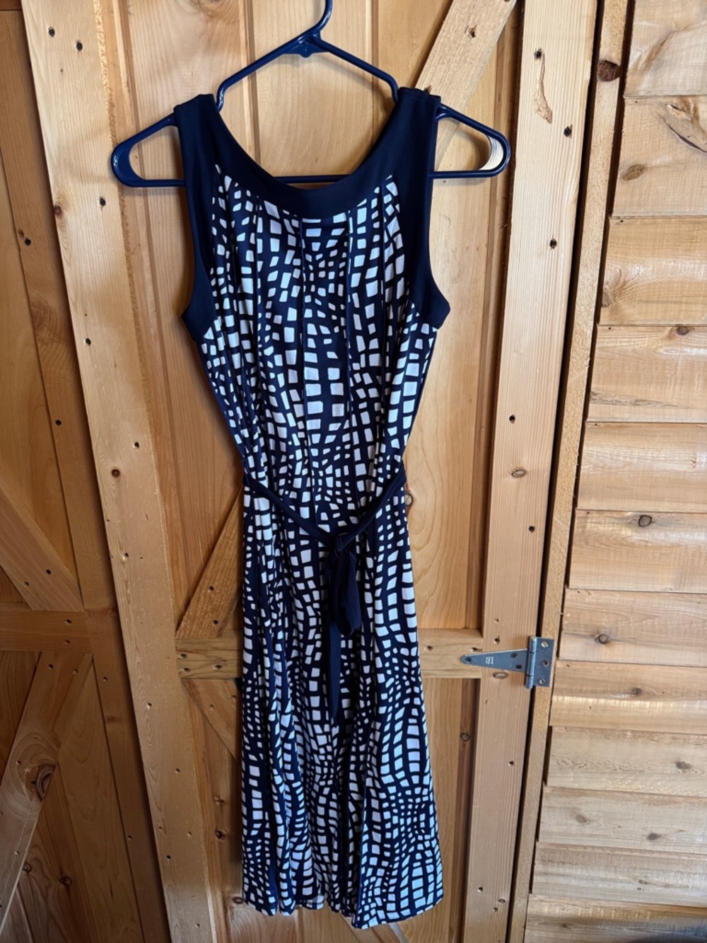 Perceptions Black & White Sleeveless Geometric Tie-Waist Midi Dress